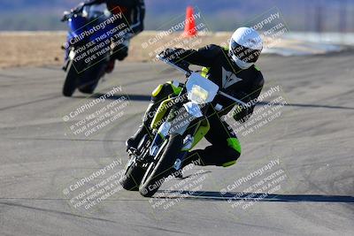 media/Jan-09-2022-SoCal Trackdays (Sun) [[2b1fec8404]]/Turns 9 and 8 (920am)/